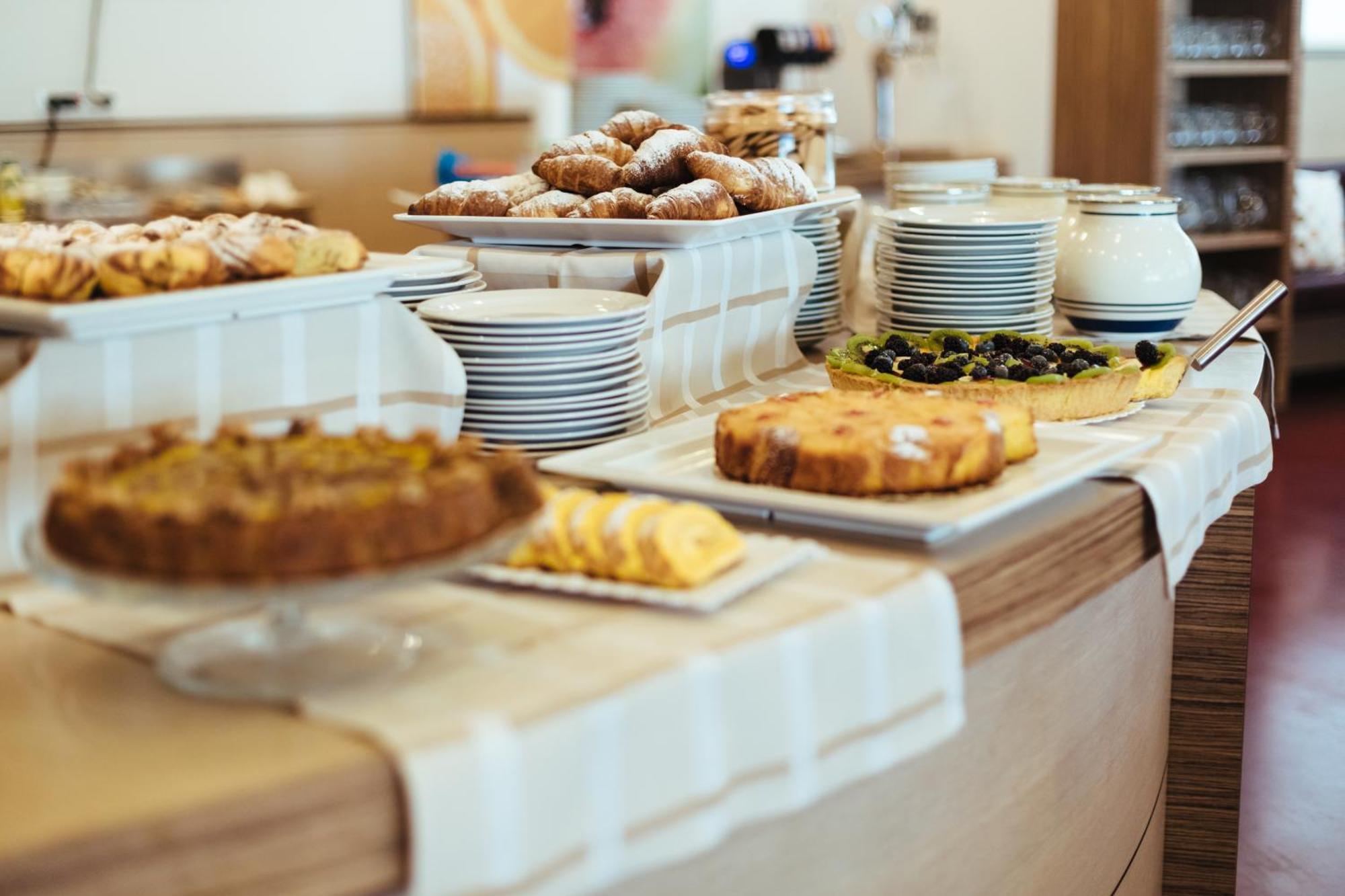Pianob - Breakfast Hotel & Bar 세니갈리아 외부 사진
